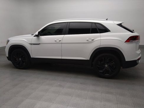 Used 2023 Volkswagen Atlas Cross Sport SE FWD image 3