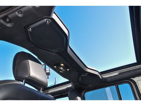 Used 2022 Jeep Wrangler Unlimited Rubicon 4xe w/ Steel Bumper Group image 39