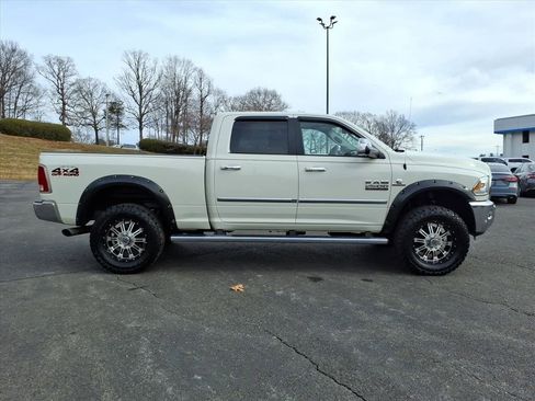 Used 2018 RAM 2500 Laramie image 2