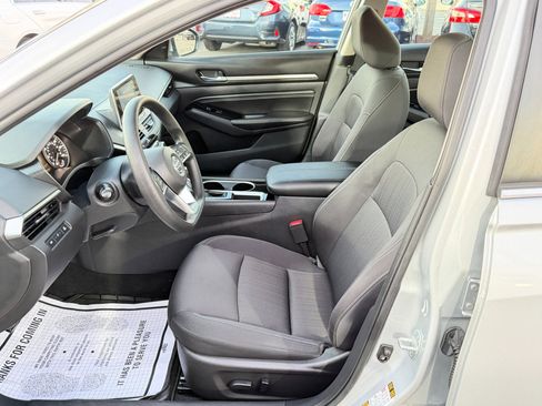 Used 2021 Nissan Altima 2.5 SV image 12