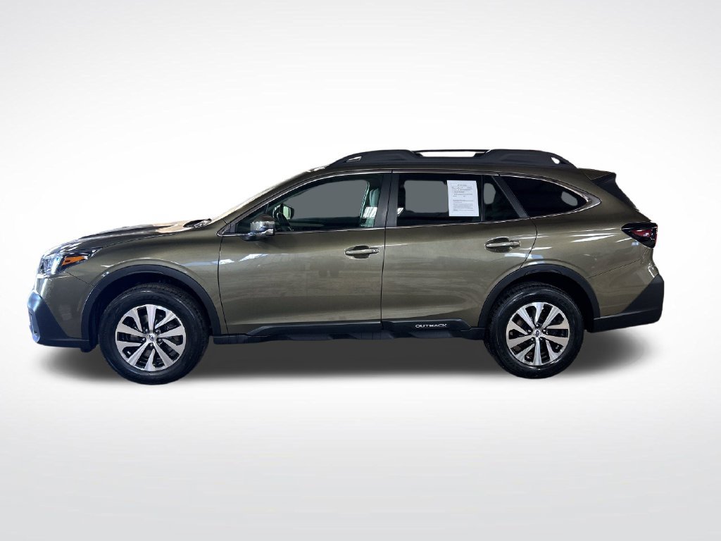 Certified 2022 Subaru Outback Premium AWD/4WD image 2