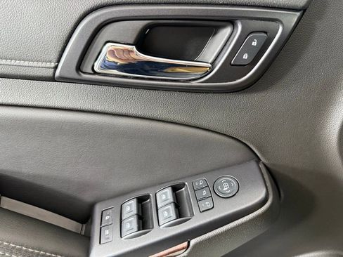 Used 2019 GMC Yukon SLT w/ Open Road Package AWD/4WD image 23