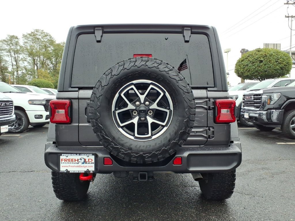 Used 2024 Jeep Wrangler Unlimited Rubicon AWD/4WD image 21