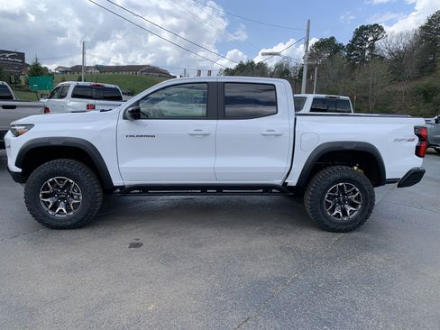New 2026 Chevrolet Colorado ZR2 w/ Technology Package AWD/4WD image 4