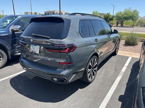 Used 2024 BMW X7 xDrive40i w/ M Sport Package AWD/4WD image 4