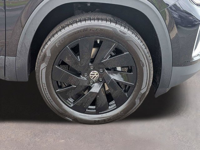 New 2026 Volkswagen Atlas SE FWD image 11