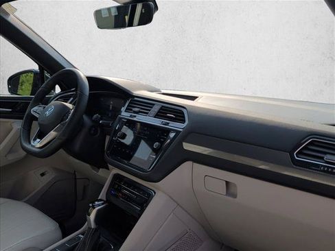 Used 2024 Volkswagen Tiguan SE R-Line FWD image 26