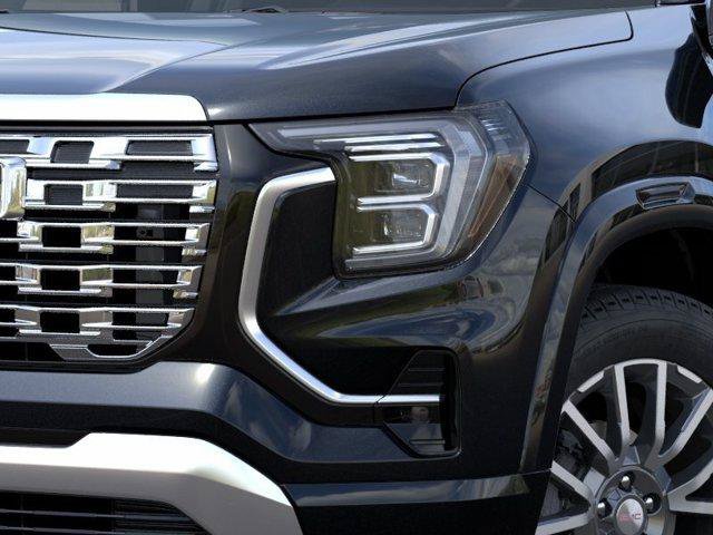 New 2027 GMC Terrain Denali w/ LPO, Black Badging Package AWD/4WD image 10