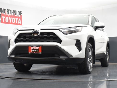 Used 2025 Toyota RAV4 XLE image 30