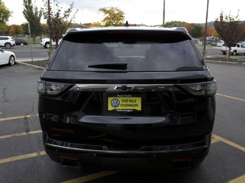 Used 2020 Chevrolet Traverse Premier image 6