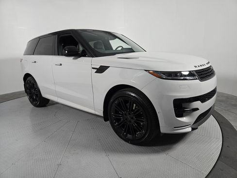 New 2026 Land Rover Range Rover Sport Dynamic SE AWD/4WD image 16