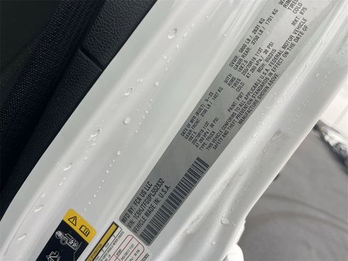 Used 2023 Jeep Gladiator Overland image 18