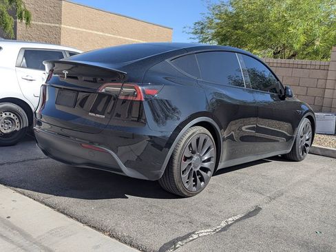 Used 2021 Tesla Model Y Performance AWD/4WD image 4