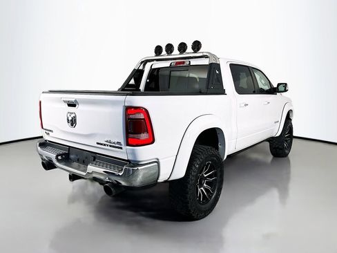 Used 2022 RAM 1500 Laramie AWD/4WD image 7