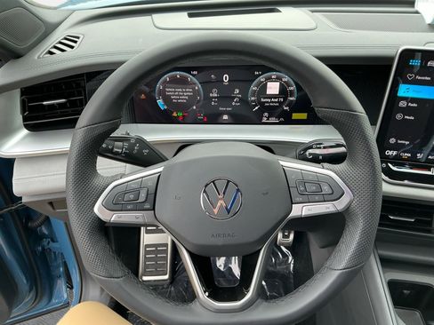 New 2026 Volkswagen Tiguan SE R-Line image 10