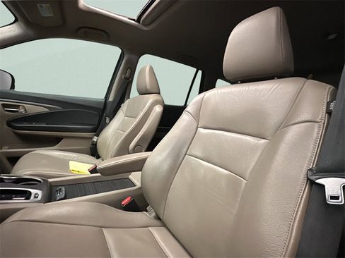 Used 2016 Honda Pilot EX-L image 9