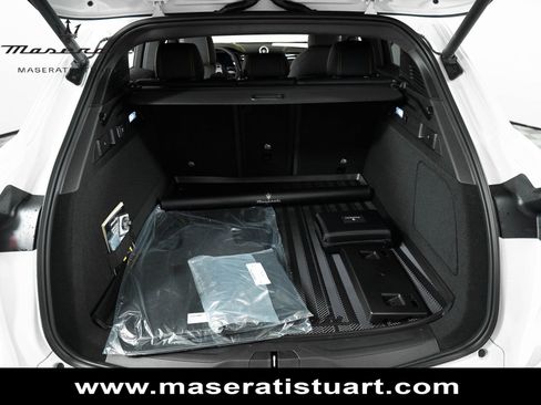 New 2025 Maserati Grecale Modena image 47