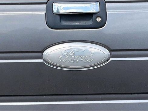 Used 2011 Ford F150 XLT w/ XLT Chrome Pkg RWD image 8