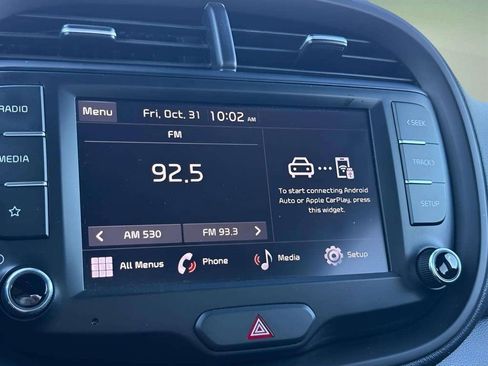 Used 2022 Kia Soul LX w/ Technology Package image 16