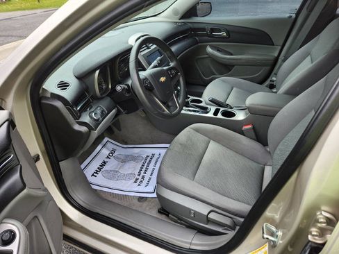 Used 2015 Chevrolet Malibu LS image 9