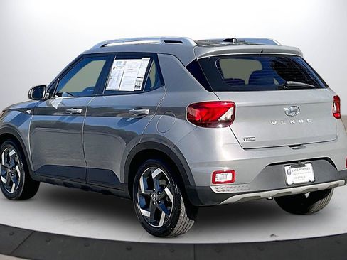 Used 2023 Hyundai Venue SEL w/ Cargo Package image 7