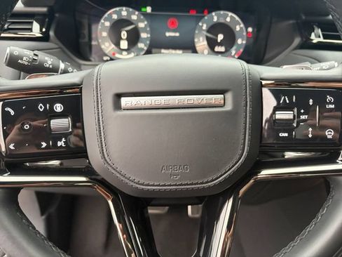 Used 2025 Land Rover Range Rover Velar Dynamic SE AWD/4WD image 7