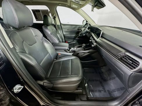 Used 2025 Kia Telluride S image 11