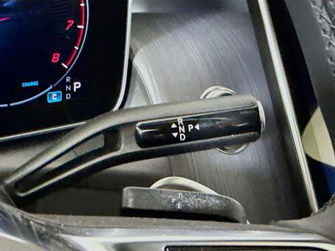 Used 2026 Mercedes-Benz GLC 300 4MATIC image 17