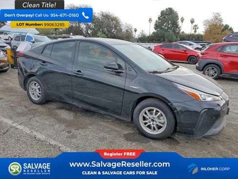 Used 2019 Toyota Prius LE w/ Carpet Mat Package image 5