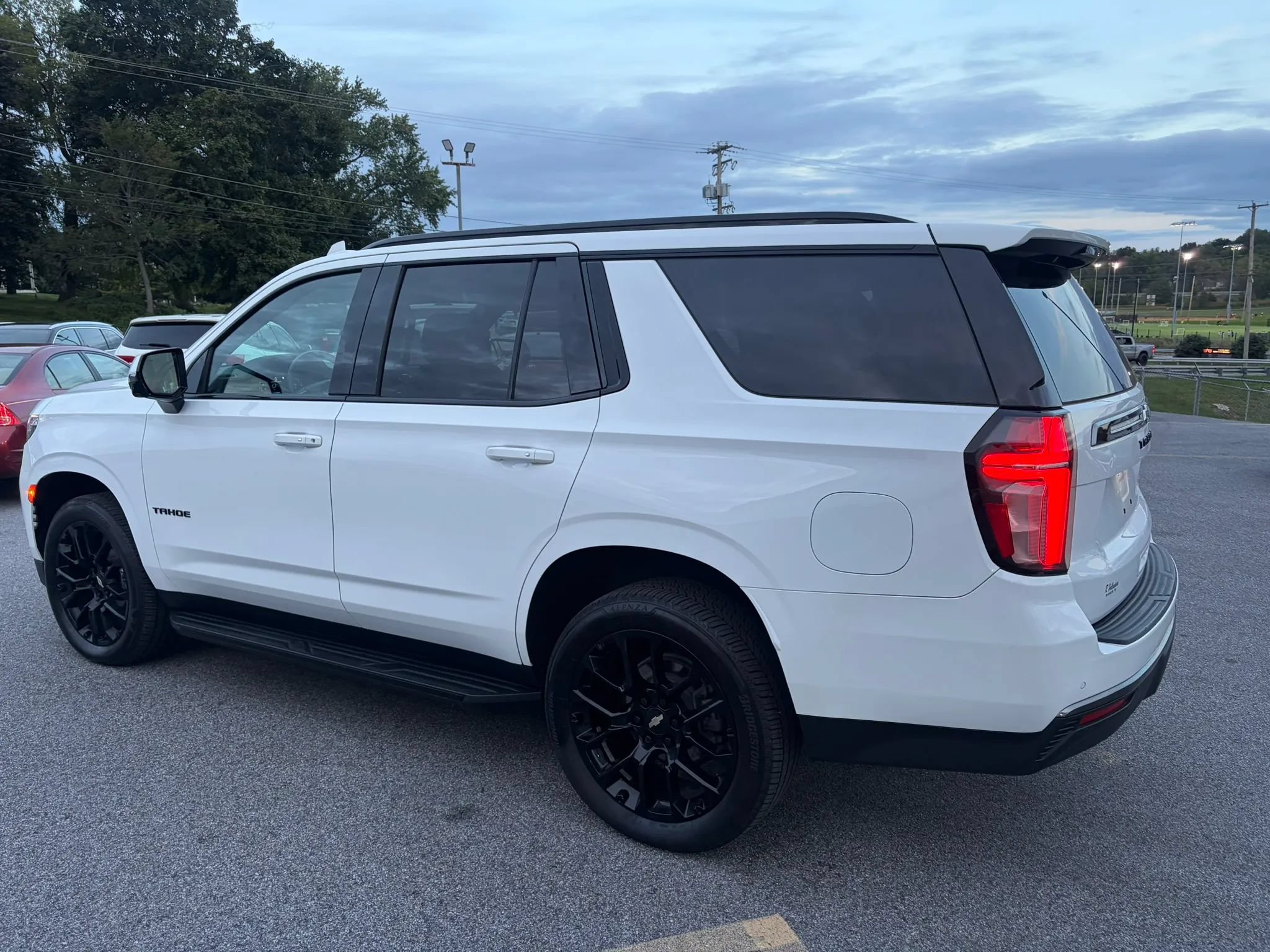 Used 2022 Chevrolet Tahoe RST w/ Luxury Package AWD/4WD image 14