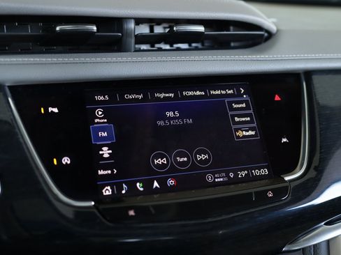 Used 2025 Cadillac XT6 Premium Luxury image 12