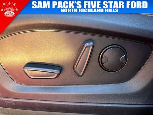 Used 2021 Ford Explorer XLT image 21