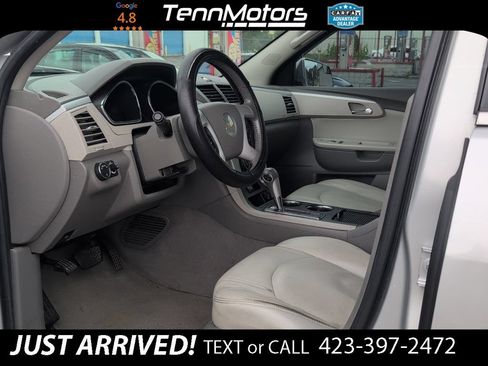 Used 2011 Chevrolet Traverse LT w/ LPO, 'HIT The Road' Package FWD image 11