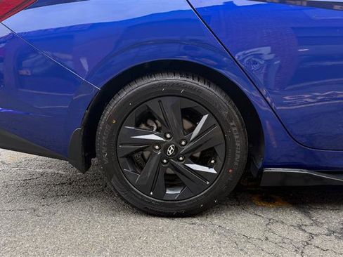 Used 2023 Hyundai Elantra SEL image 8