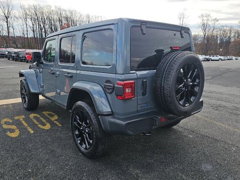 Used 2025 Jeep Wrangler Unlimited Sahara w/ Safety Group image 6