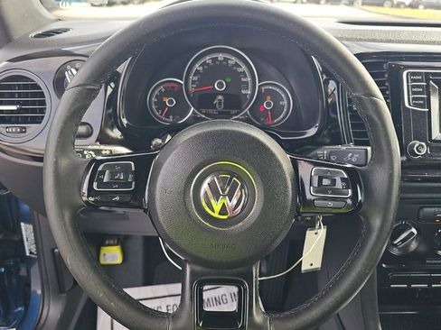 Used 2018 Volkswagen Beetle 2.0T S FWD image 12