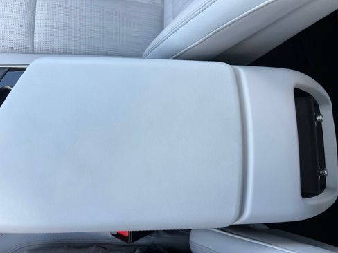 Used 2024 Cadillac Lyriq Luxury RWD image 45