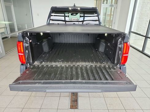 Used 2024 Toyota Tacoma Limited w/ Limited Package (LT) image 28