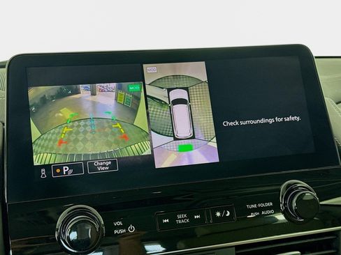 Used 2021 Nissan Armada Platinum w/ Captain's Chairs Package image 17