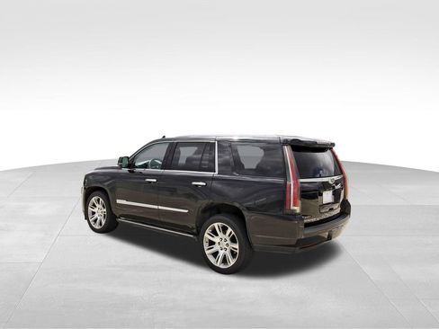 Used 2016 Cadillac Escalade Premium image 3