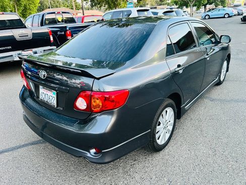 Used 2009 Toyota Corolla S FWD image 3