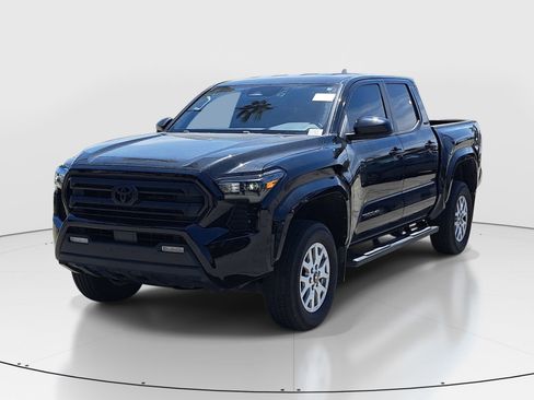 Used 2024 Toyota Tacoma SR5 AWD/4WD image 3