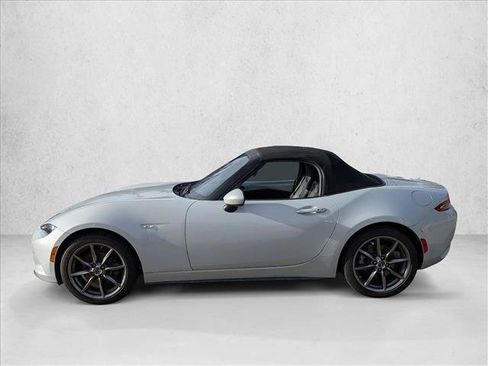 Used 2019 MAZDA MX-5 Miata Grand Touring image 8