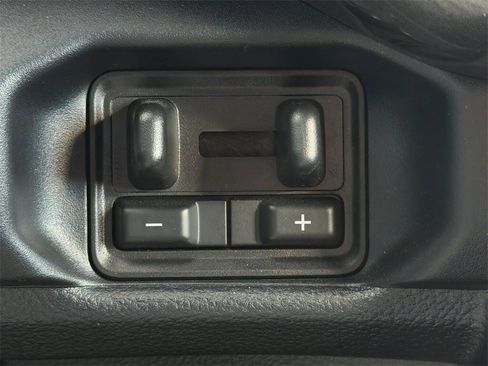 Used 2025 Ford Ranger Lariat w/ FX4 Off-Road Package image 24