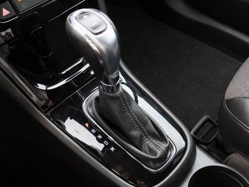 Used 2019 Buick Encore Preferred image 17