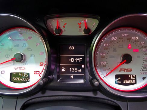 Used 2012 Audi R8 V10 image 20