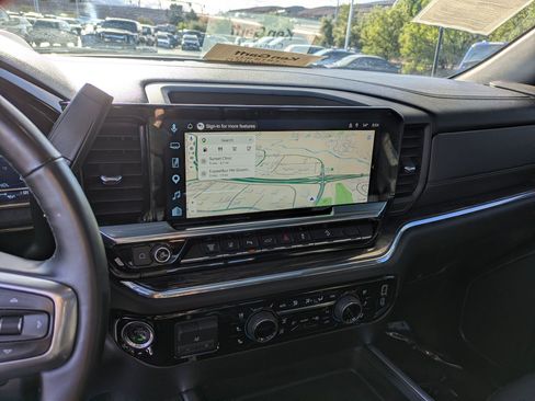 Used 2025 Chevrolet Silverado 3500 LTZ w/ LTZ Convenience Package AWD/4WD image 25