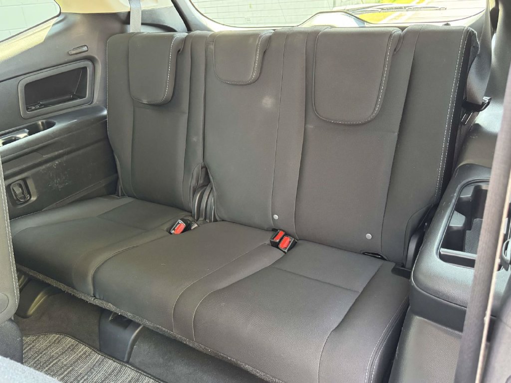 Used 2025 Subaru Ascent Premium AWD/4WD image 17