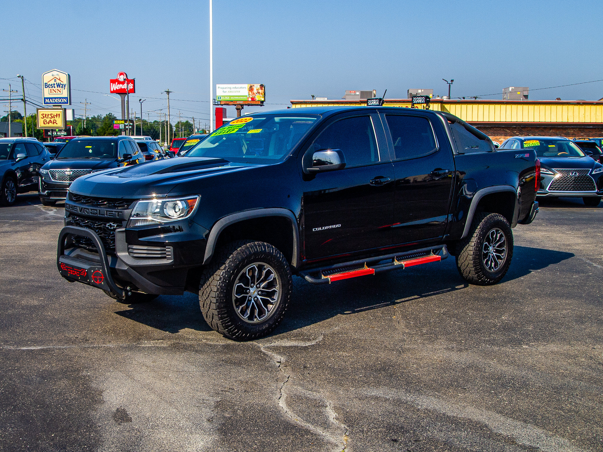 Used 2022 Chevrolet Colorado ZR2 AWD/4WD image 3