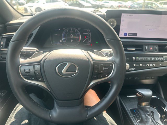 Certified 2024 Lexus ES 350 w/ Premium Package FWD image 12